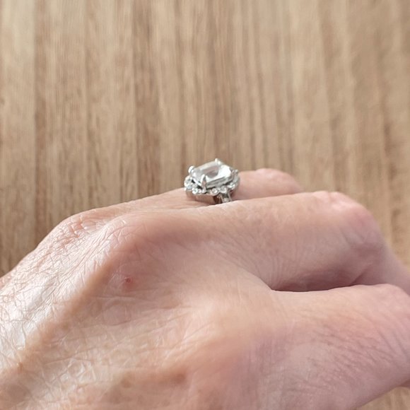 VIntage Radiant Floral White Sapphire Halo Ring - 925 Sterling Silver - Picture 5 of 5